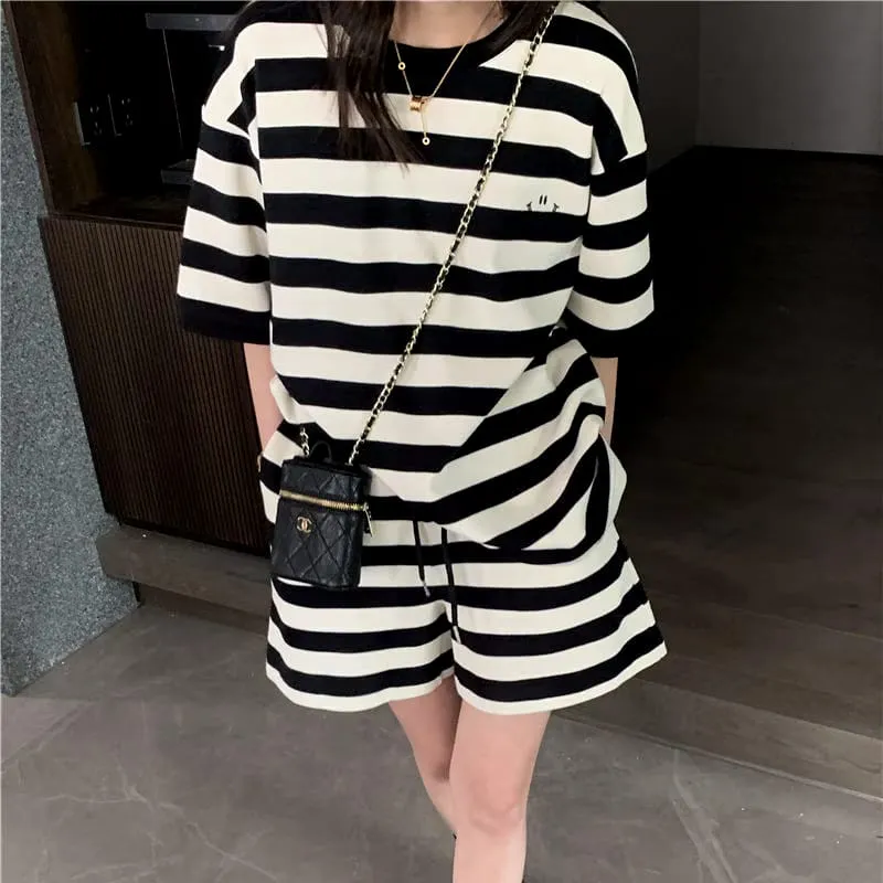 2 Pcs Women's Short Sleeve Striped/Checked/Polkadot/Weave Shorts Set  409345 - S