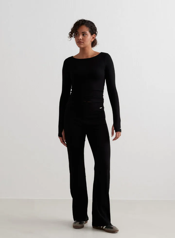 Ease Ribbed Long Sleeve Top | Black