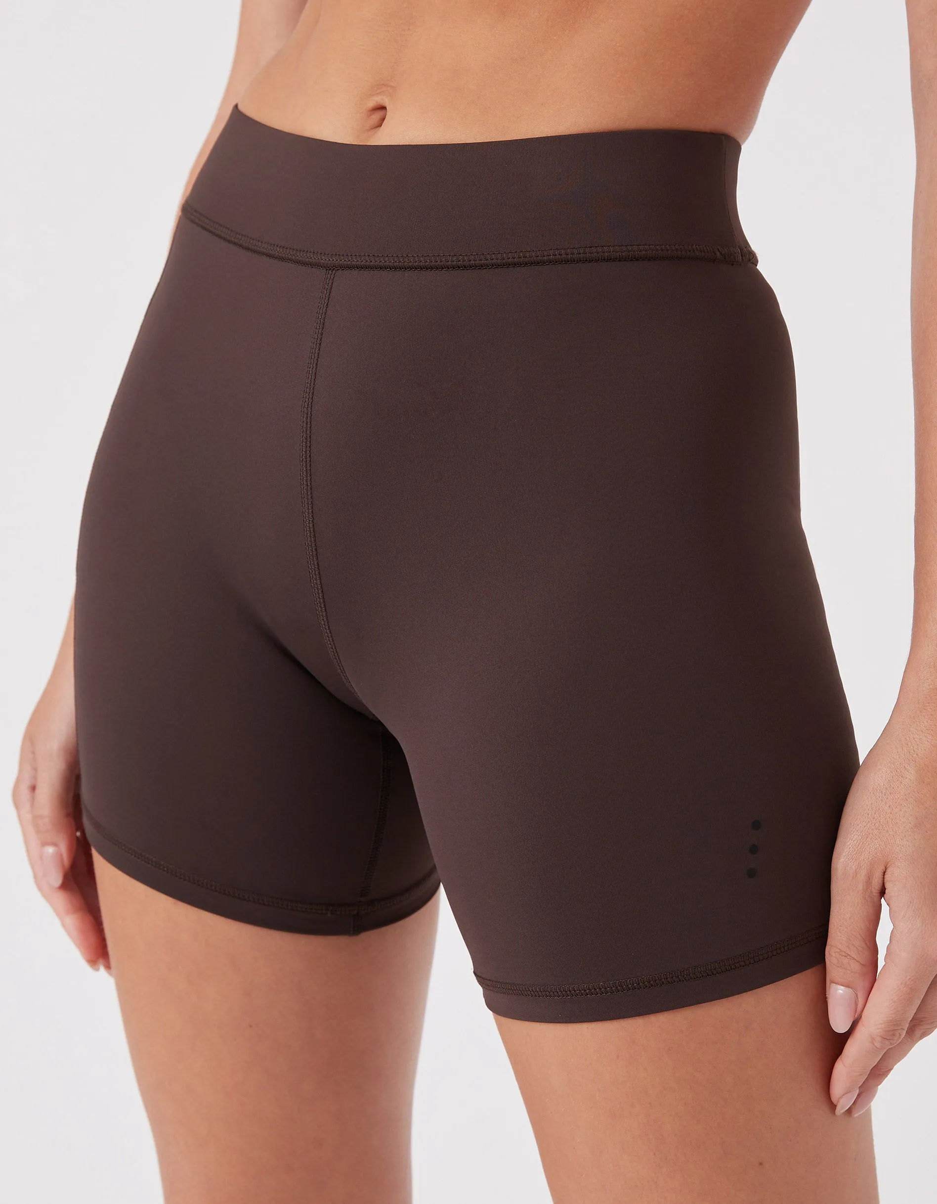 Hold 5" Short Choc