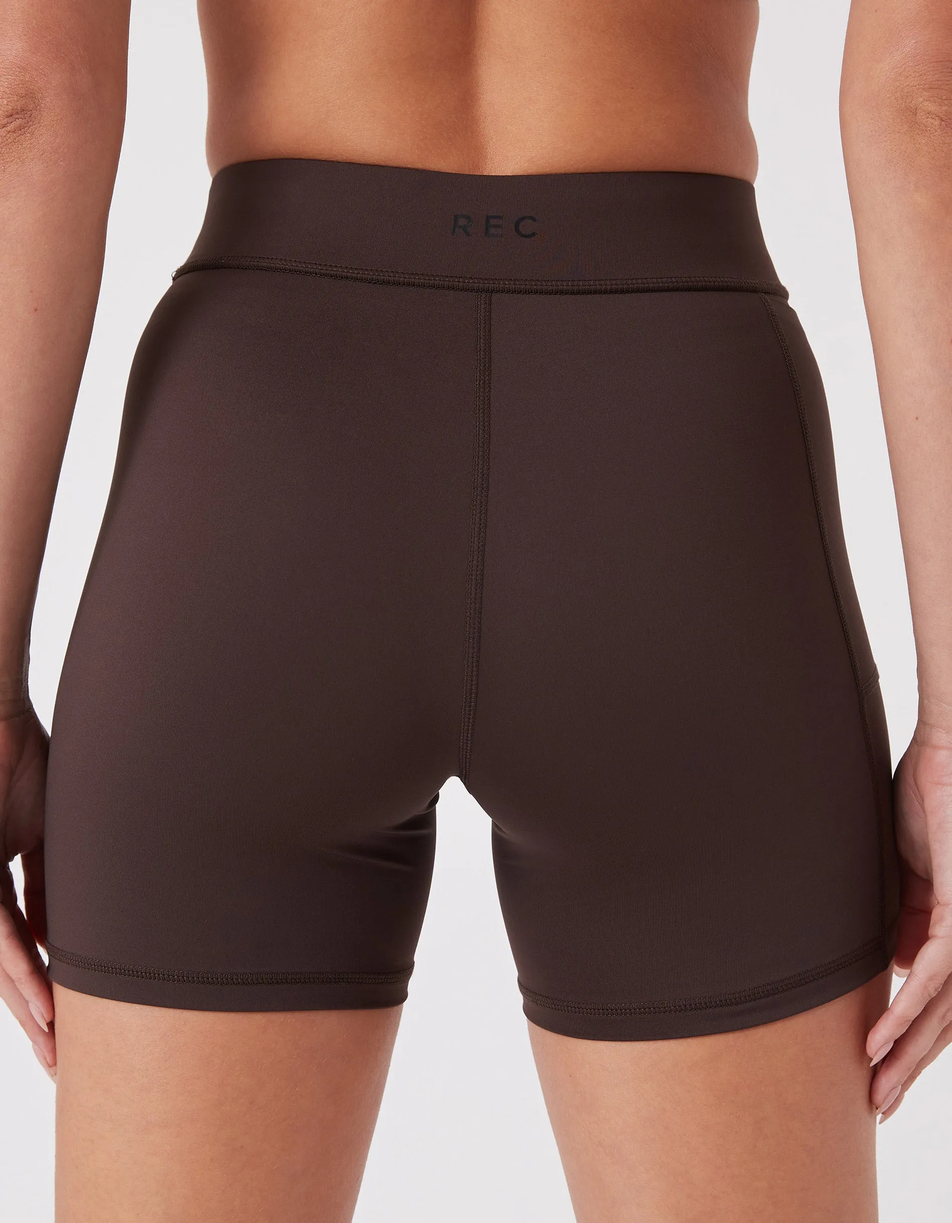 Hold 5" Short Choc