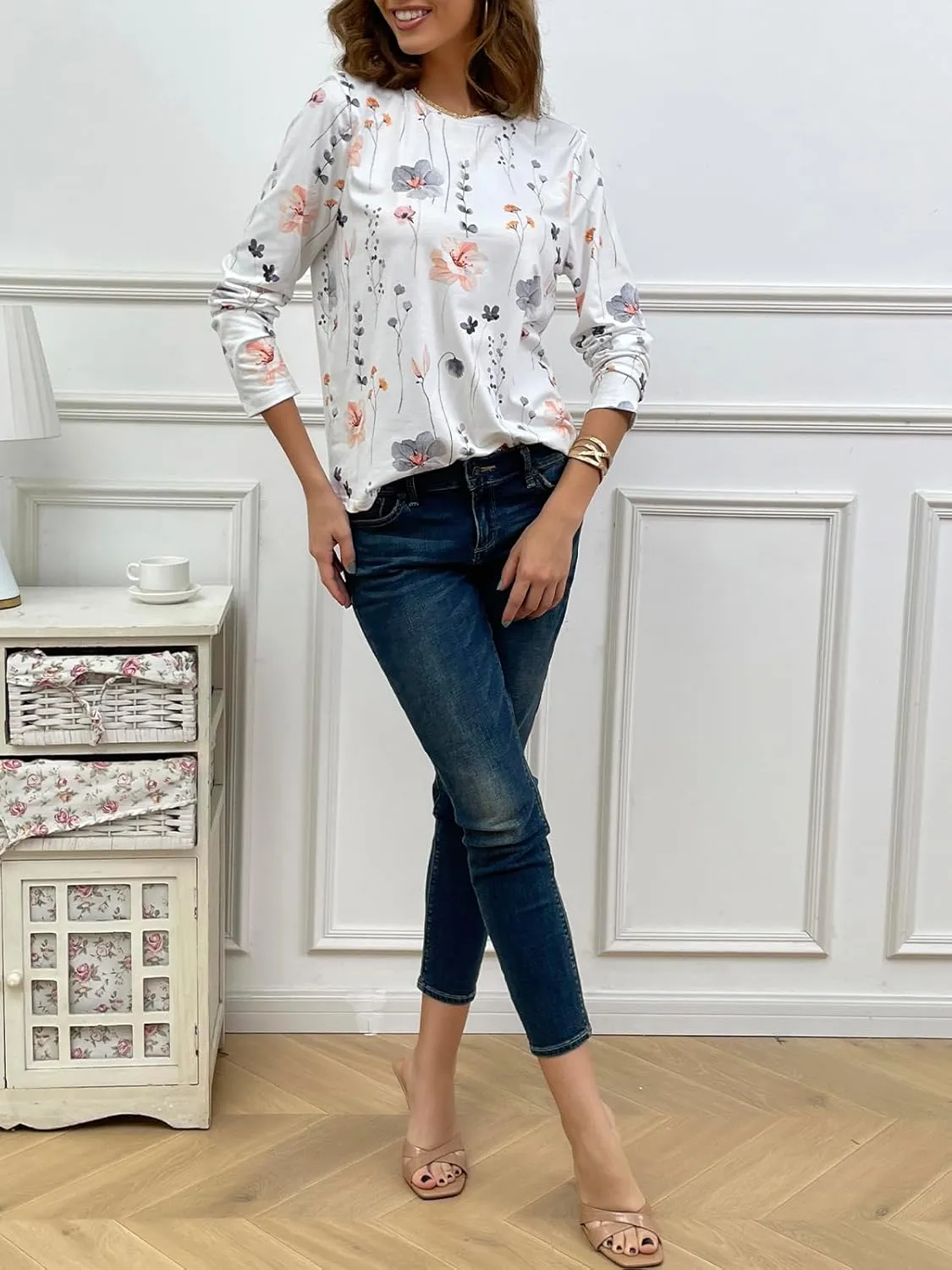 JUSTFASHIONNOW Womens Long Sleeve Tops Casual Shirts for Women Summer Flower Printed T Shirt Crewneck Floral Tee