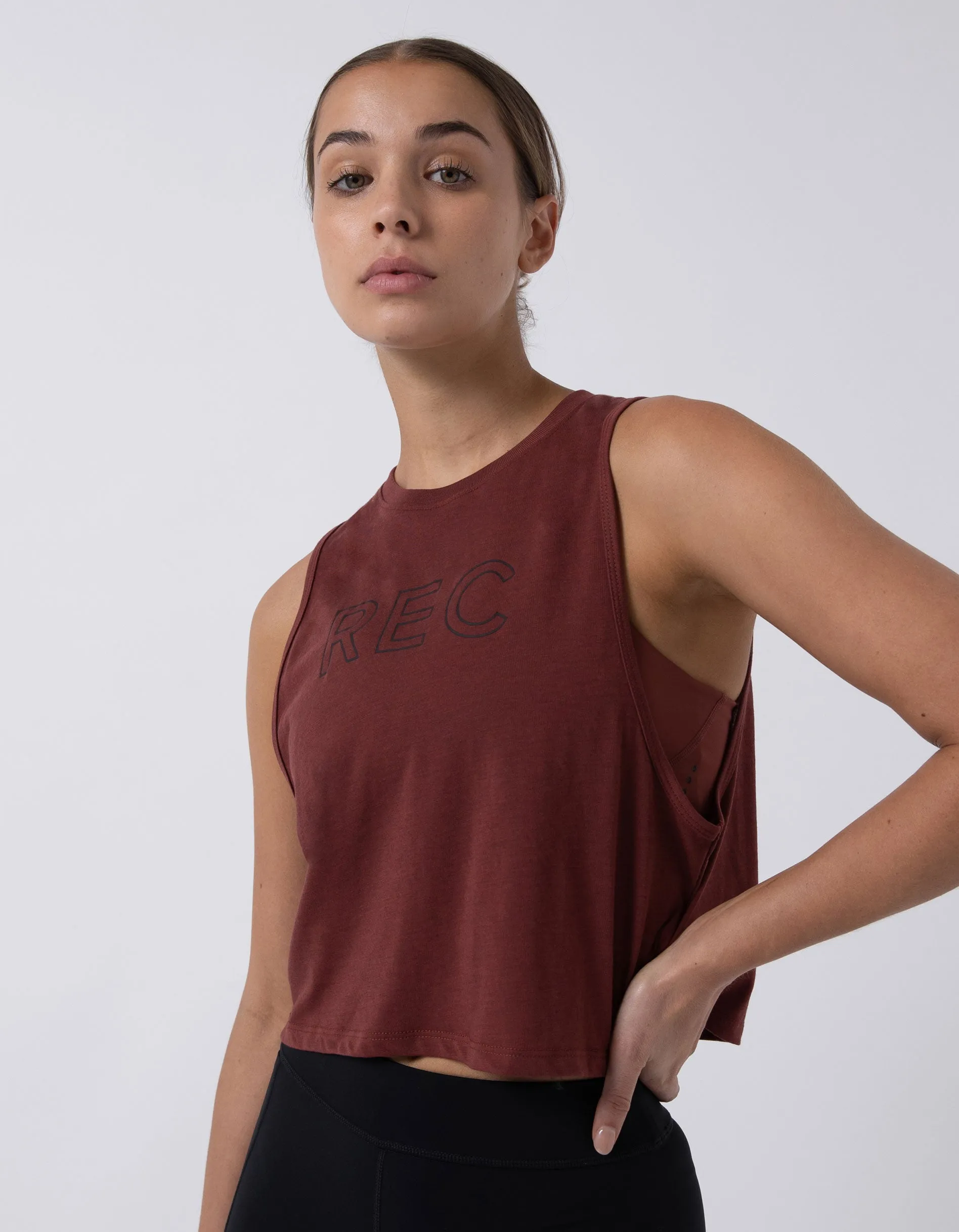 Oxy Edge Crop Tank Dk Cherry