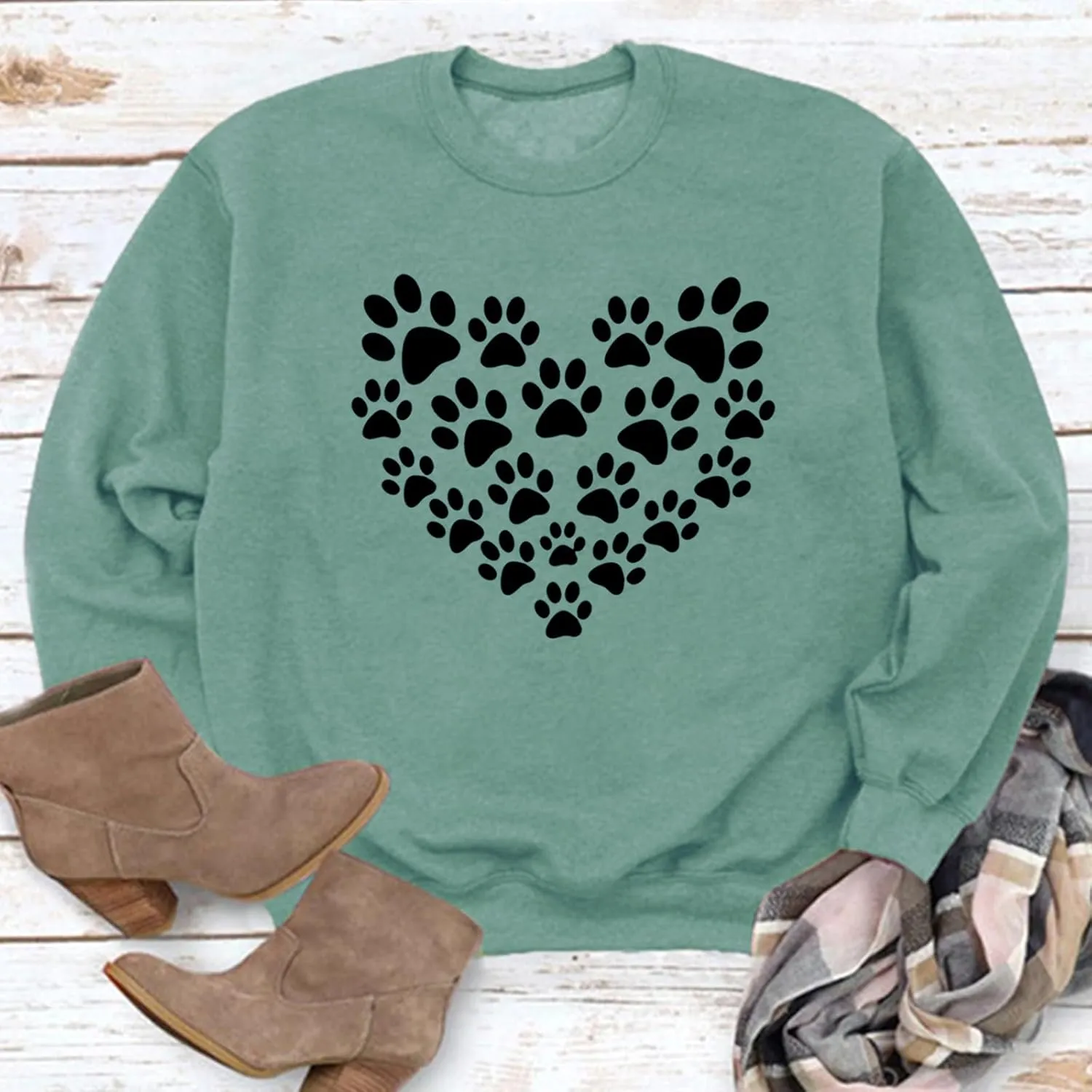 Womens Dog Mom Sweatshirts Cute Dog Paw Print Heart Graphic Long Sleeve Crewneck Casual Tee Tops